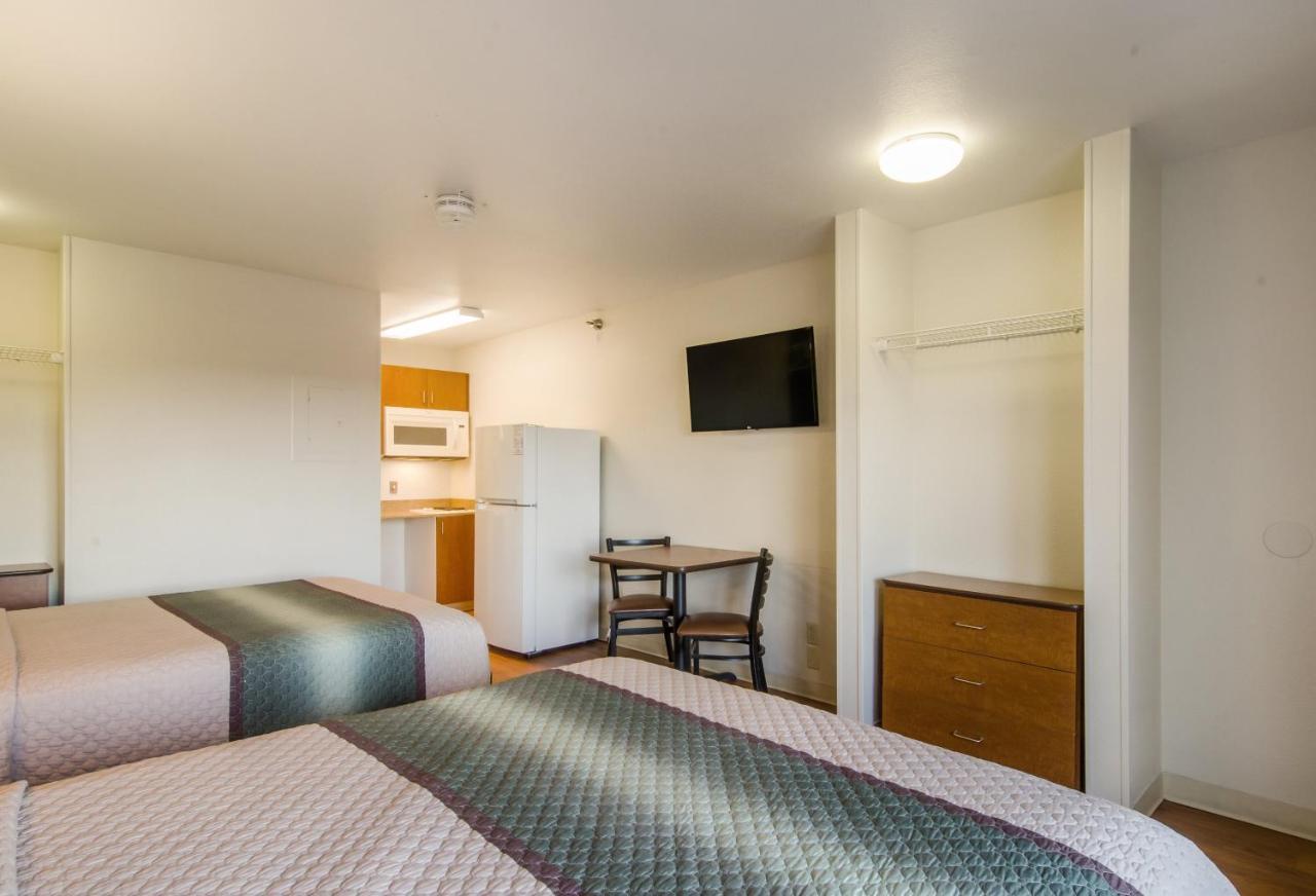 Hometowne Studios By Red Roof Denver - Glendale/ Cherry Creek Extérieur photo