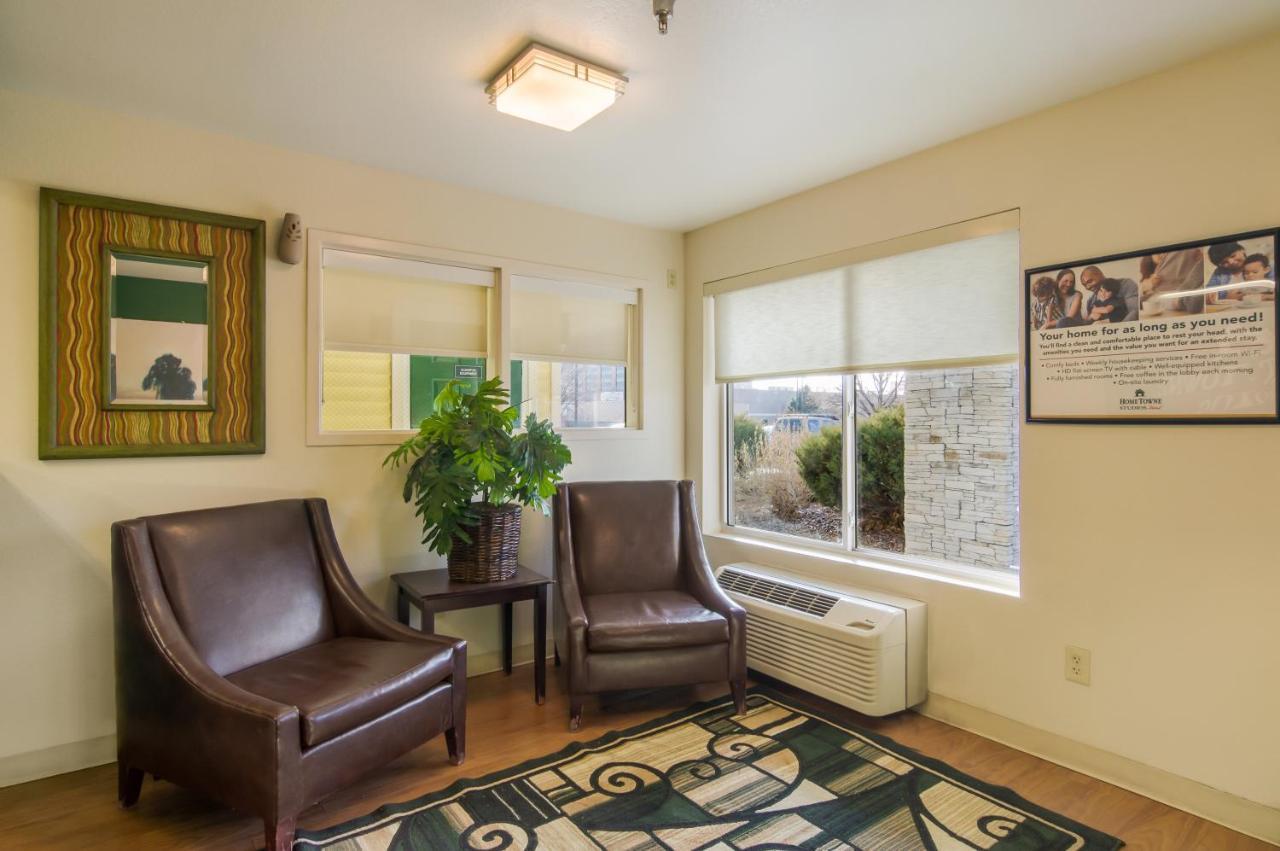 Hometowne Studios By Red Roof Denver - Glendale/ Cherry Creek Extérieur photo