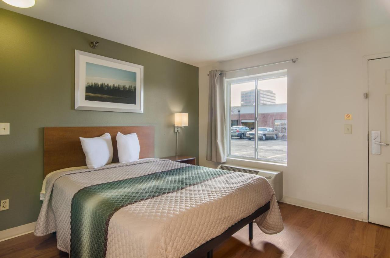 Hometowne Studios By Red Roof Denver - Glendale/ Cherry Creek Extérieur photo