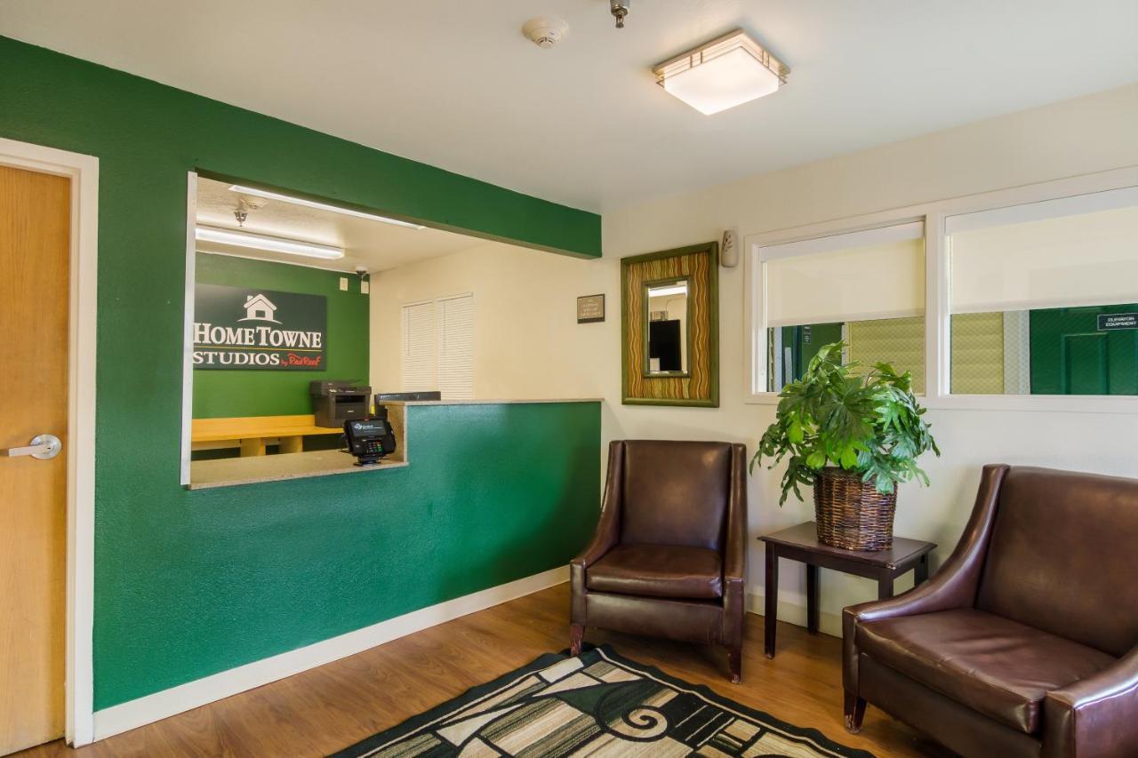Hometowne Studios By Red Roof Denver - Glendale/ Cherry Creek Extérieur photo